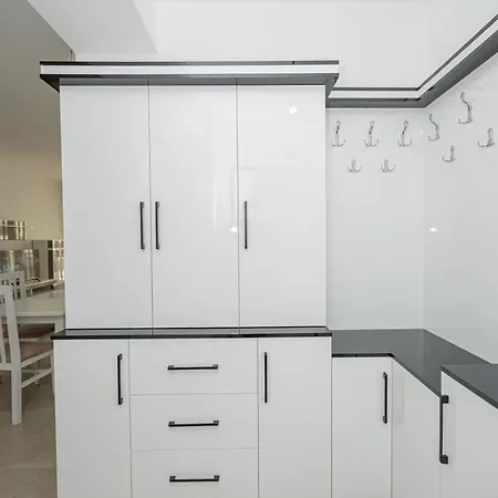 Apartamento Modern One Bedroom On Prime Location