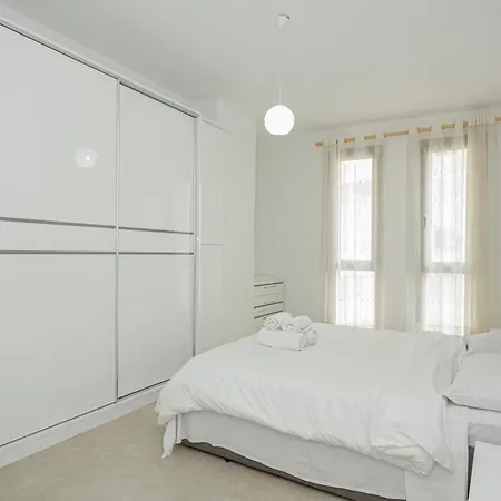Apartman Modern One Bedroom On Prime Location *