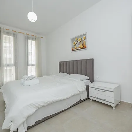 Modern One Bedroom On Prime Location Apartamento *