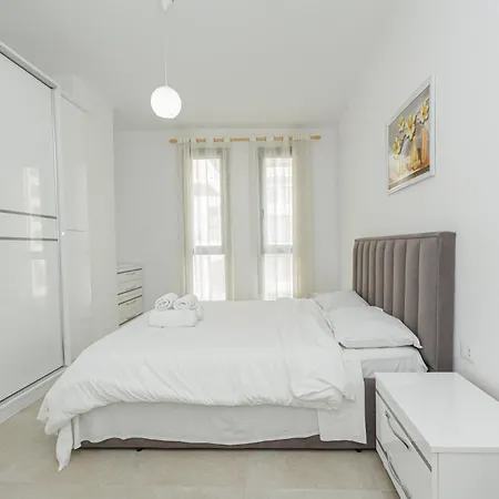 Modern One Bedroom On Prime Location