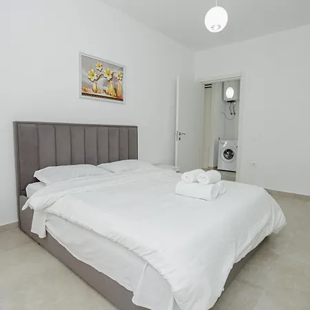 Modern One Bedroom On Prime Location Apartman
