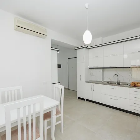 Modern One Bedroom On Prime Location Apartamento
