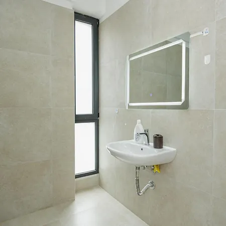 Apartamento Modern One Bedroom On Prime Location *